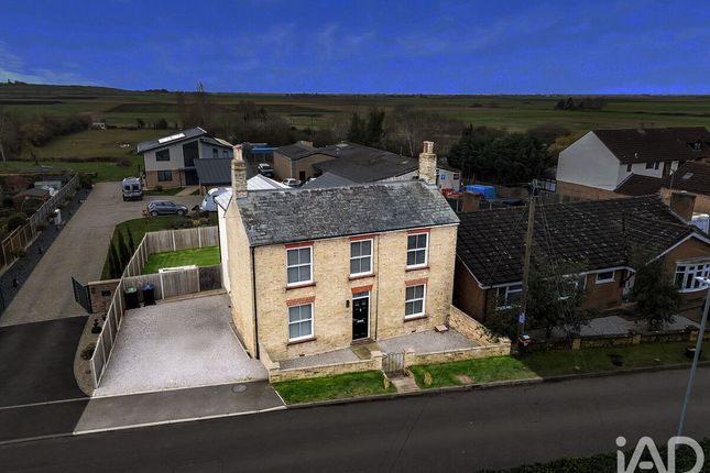 4-bed house on 107, The Row, Ely, £475,000