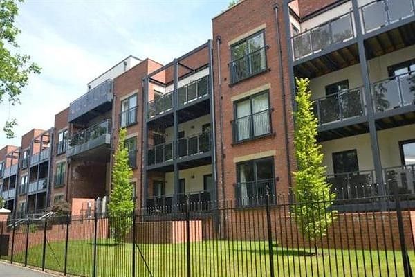 Flat to rent in Highmarsh Crescent, West Didsbury, Didsbury, Manchester