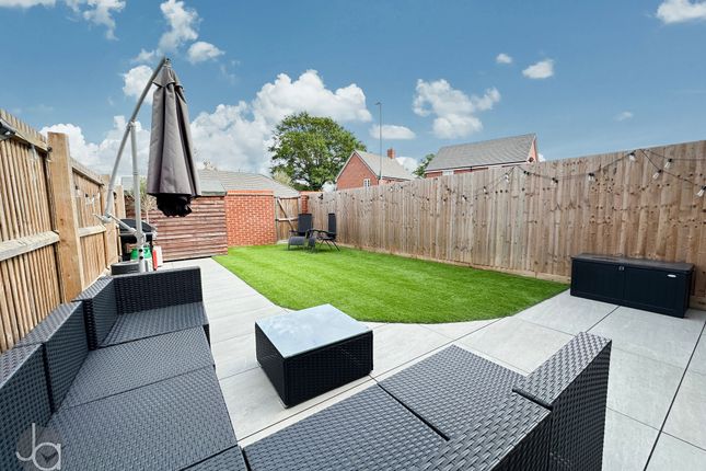 8, James Ward Road, Colchester photo 2