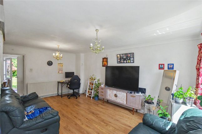 12, Pinney Close, Somerset photo 2