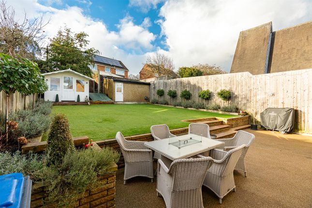 2, Northaw Road East, Potters Bar photo 2