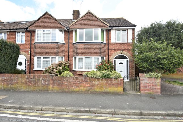 End terrace house to rent in Grosvenor Street, Southsea