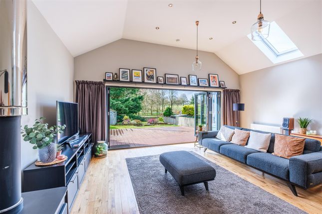 45 - 47, Glasgow Road, Strathaven photo 3