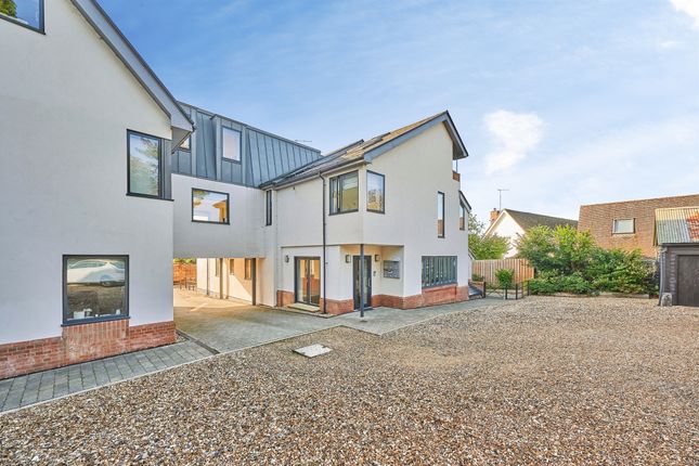 1-bed flat on Royston Road, SAFFRON WALDEN, £230,000