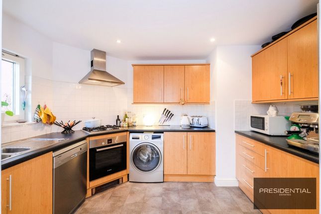 Flat for sale in Crown House, London