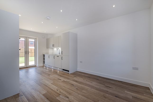7 Roundhouse Road, Didcot photo 4