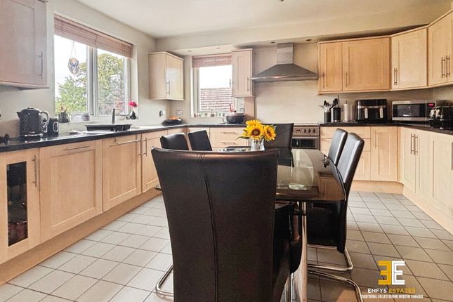 Arwel, Gilfach Road, Penmaenmawr photo 3