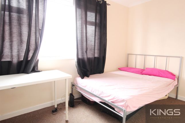 Terraced house to rent in Middle Street, Southampton