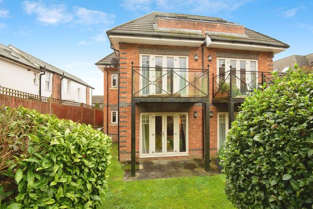 4, Templeside Gardens, High Wycombe photo 2