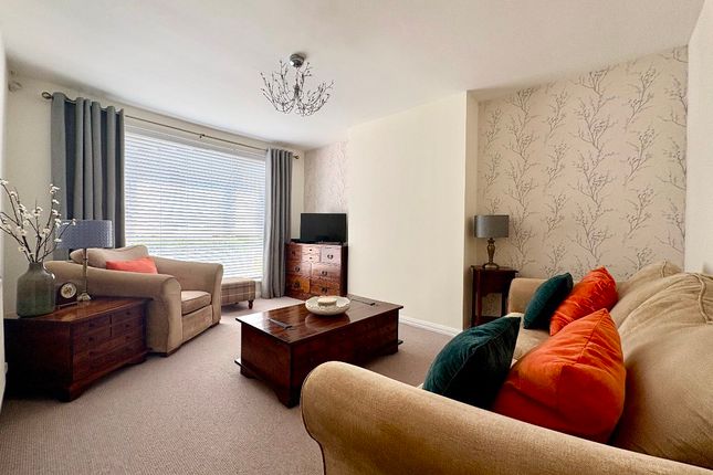 27 Windermere Avenue, Bolton photo 2