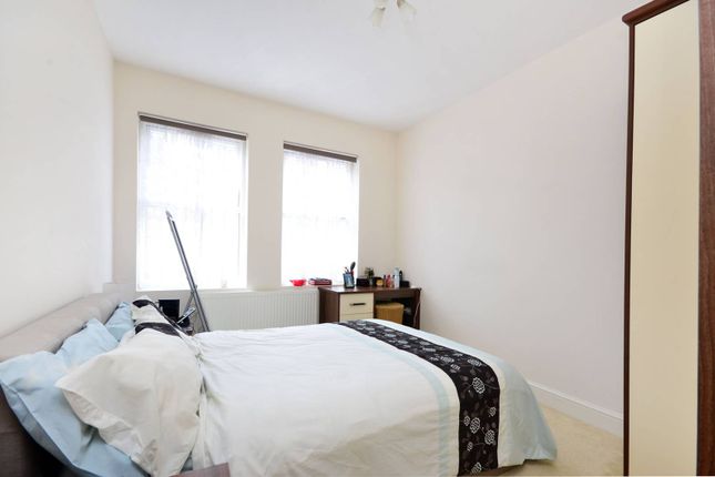 Flat to rent in Tower Hamlets Road, Forest Gate, London