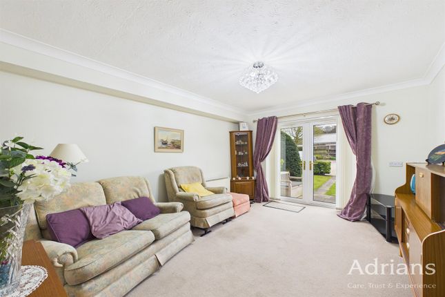 19, Kingfisher Lodge, The Dell, Chelmsford photo 2