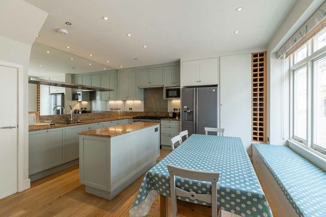 Property to rent in Coleherne Mews, Chelsea