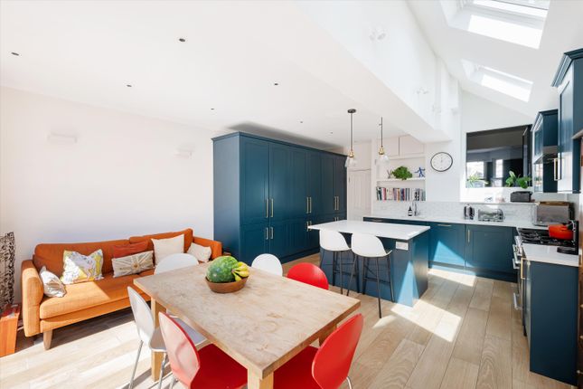 15, Purves Road, London photo 5