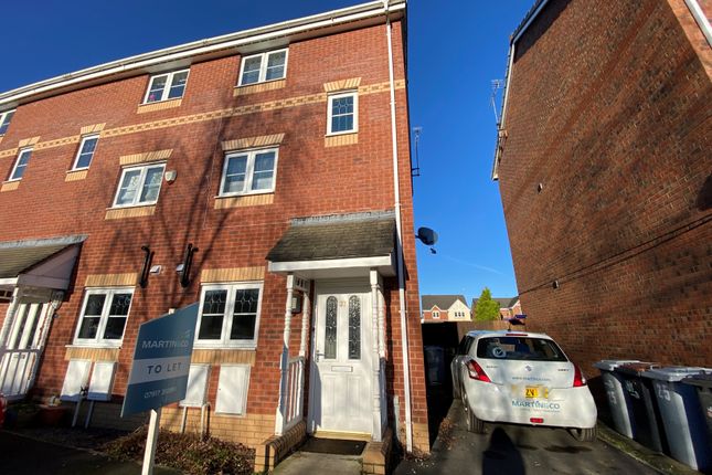Town house to rent in Mottram Drive, Stapeley, Nantwich CW5