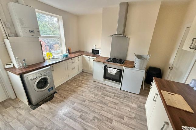 274, Doncaster Road, Barnsley photo 2