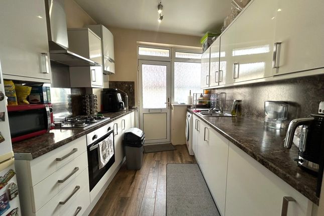 820a, Harrow Road, Sudbury photo 3