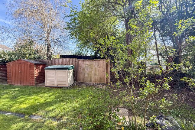 5 Pantile Court, Pantile Hill, Southminster photo 2
