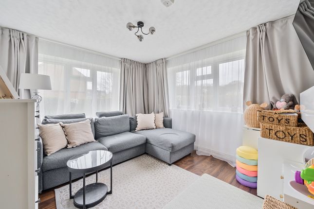 Flat for sale in Newlands Court, Coulsdon Road, Caterham, Surrey