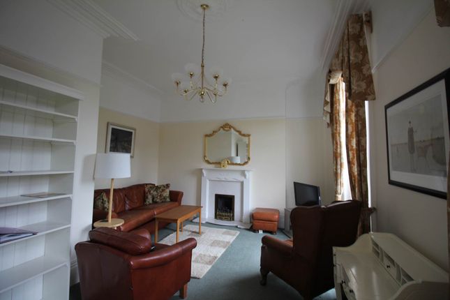 Flat 3, Royal Crescent, Weston-super-Mare photo 4