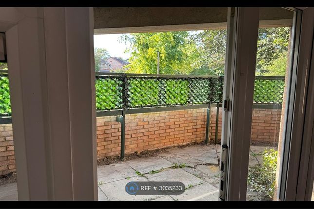 Milburn Avenue, Oldbrook, Milton Keynes photo 3