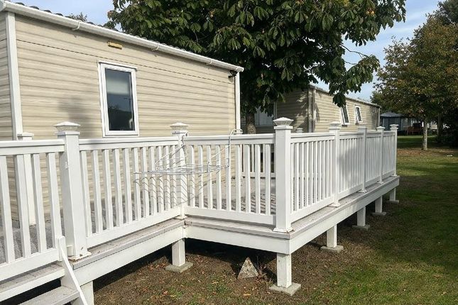 Holiday Home, ABI Oakley, London Road, Clacton on Sea photo 3