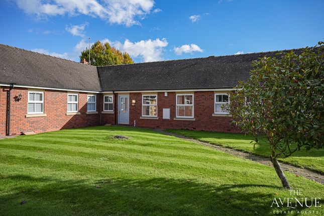 3-bed bungalow on Nantwich, Cheshire, £375,000