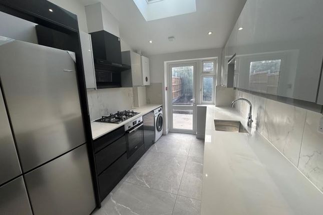 Property to rent in St. Johns Road, Guildford