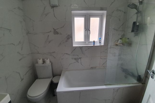 25, Ennis Road, London photo 5