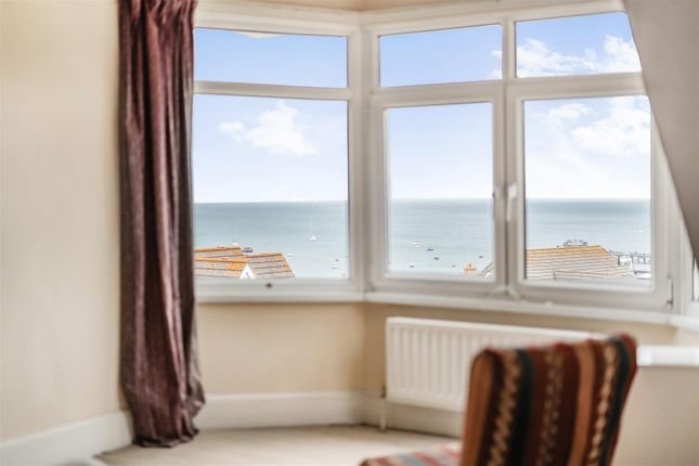 Flat 2, 2 Cluny Crescent, Swanage photo 2