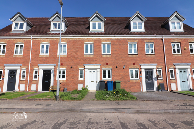 Terraced house for sale in Russell Close, Wilnecote, Tamworth