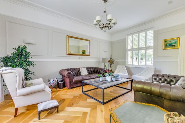 End terrace house for sale in Crescent Grove, London