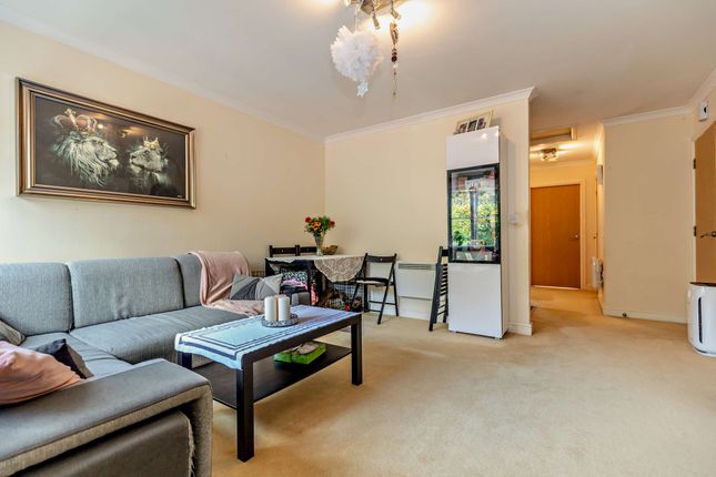 Flat for sale in Marsh Lane, Knottingley, West Yorkshire