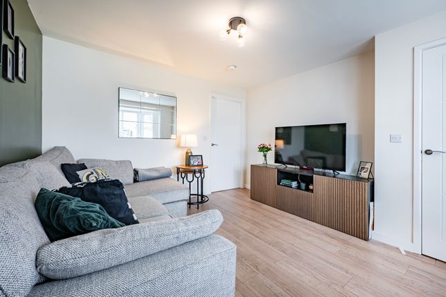 62 Hoover Drive, Cambuslang, Glasgow photo 5