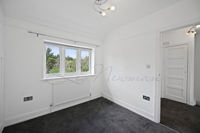 92, Queens Walk, Ashford photo 5