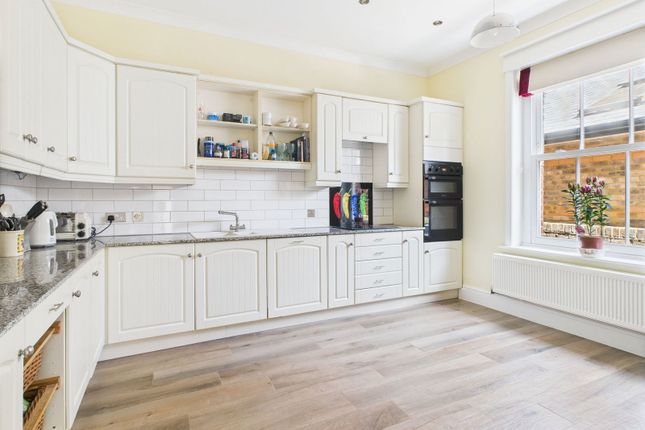 29 Winchester Road, Worthing photo 3