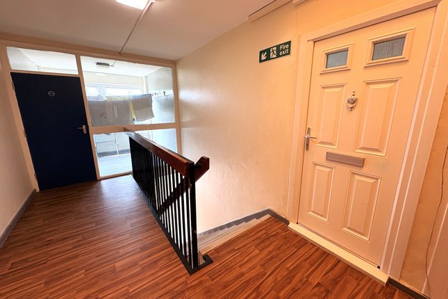 37, Bowness Close, Coventry photo 2