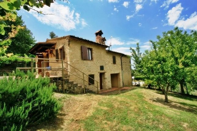Farmhouse for sale in Via Volterrana, Pomarance, Pisa, Tuscany, Italy
