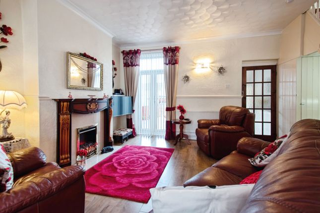 12, Godfrey Avenue, Neath photo 4