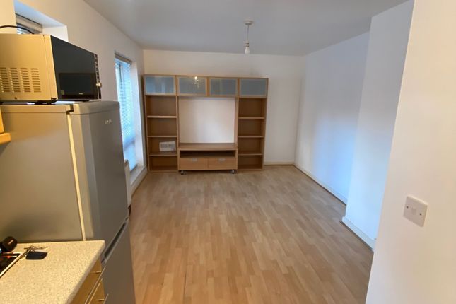 Flat to rent in Point 4, Branston St