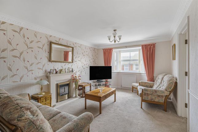 Flat 11, Kingswell Court, The Causeway, Seaford photo 4