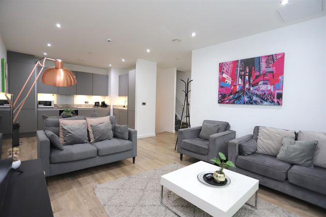 13, Millbank Street, Manchester photo 4
