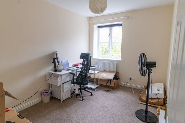 Flat 22, The Cloisters, Junction Road, Andover photo 4