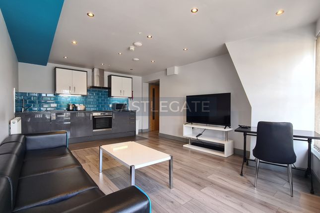 Flat 17, Dundas Works, 15-17 Upperhead Row, Huddersfield, HD1 2Hn (4)