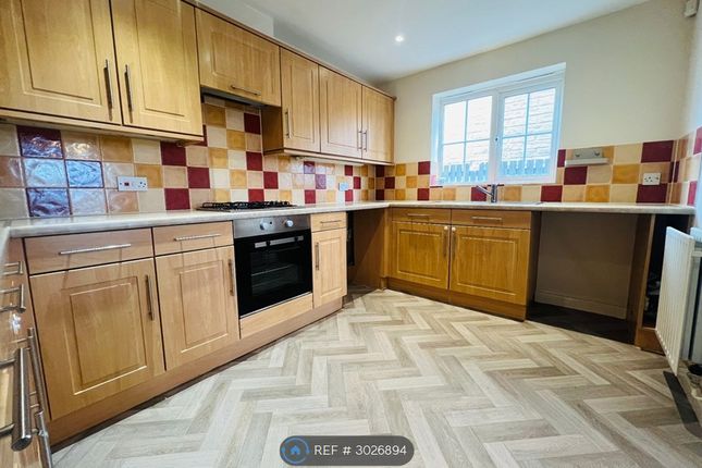 Minster Drive, Bradford photo 2