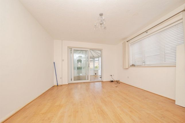 16, Enville Way, Colchester photo 2