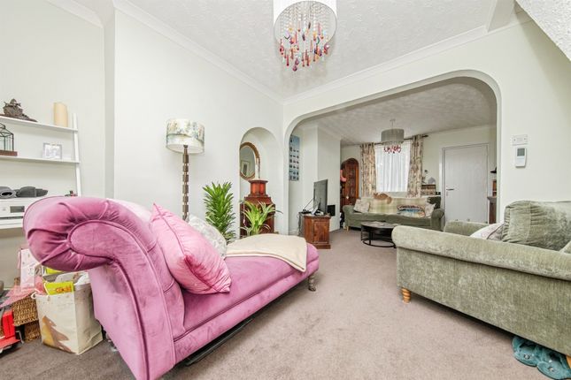 38, Ipswich Road, COLCHESTER photo 4