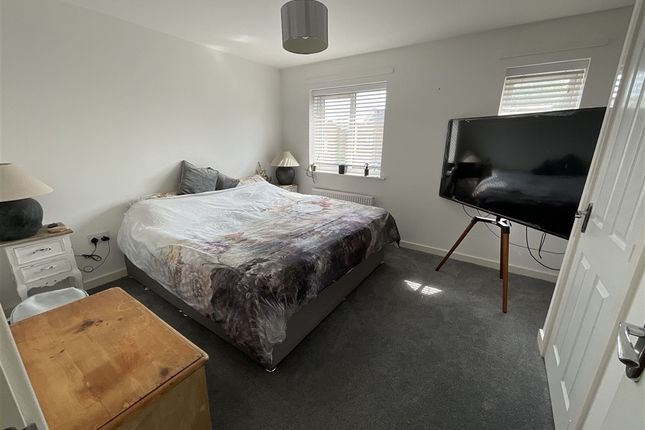 Neal Crescent, Littlehampton photo 5