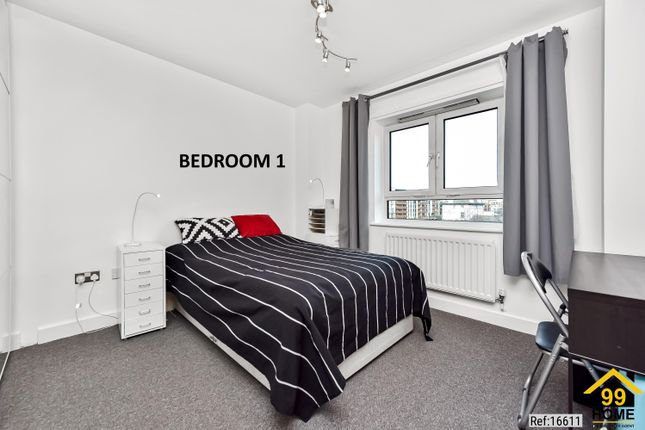 12, Estella Apartments, London photo 3