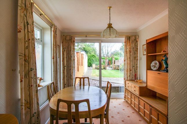 27, Tentergate Gardens, North Yorkshire photo 3